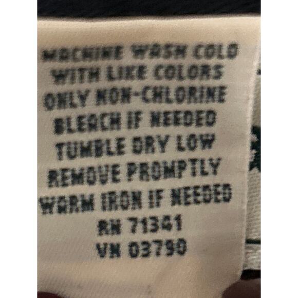 L.L. Bean Women’s Capris Pants Navy Size 12 High Rise Wrinkle Resistant NWT - Picture 8 of 8